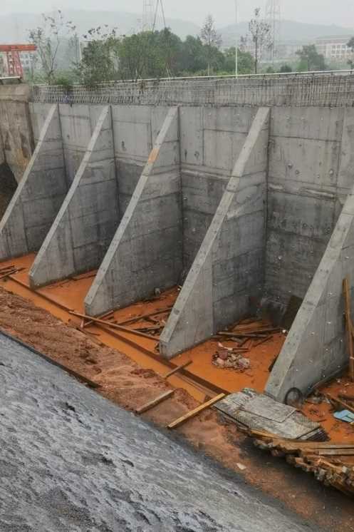 张家口宣化县锚杆式挡土墙